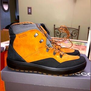 Ecco boots. Size 10-10.5